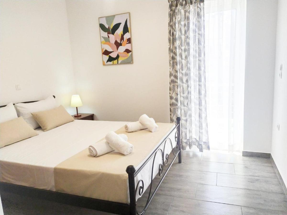 Sea Side View Home Steps From The Beach & City Chania  Ngoại thất bức ảnh